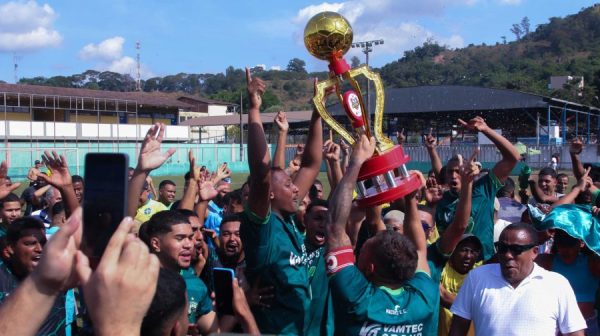 Campeonato de Futebol do Setor 7: Equipe do bairro Macuco leva o troféu de campeão