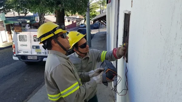Cemig inspeciona 80 mil clientes em Minas Gerais no 1º trimestre de 2025