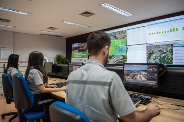 Central de Monitoramento da Usiminas reúne sistemas para gestão ambiental na indústria