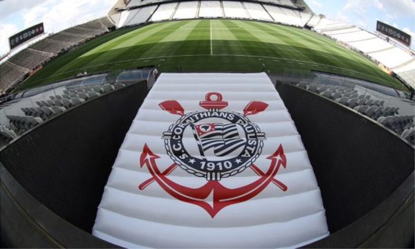 Corinthians se despede de atleta com mais títulos na história do clube