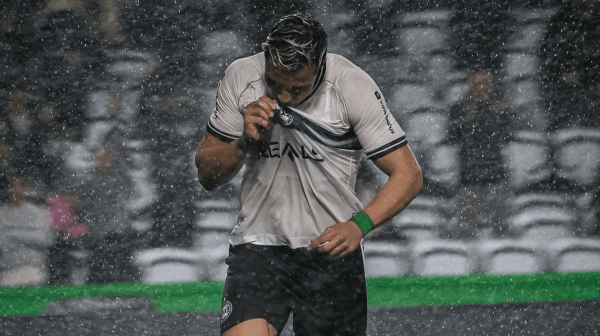 Matheus Frizzo, do Coritiba, comemorando gol (foto: JP Pacheco/Coritiba)