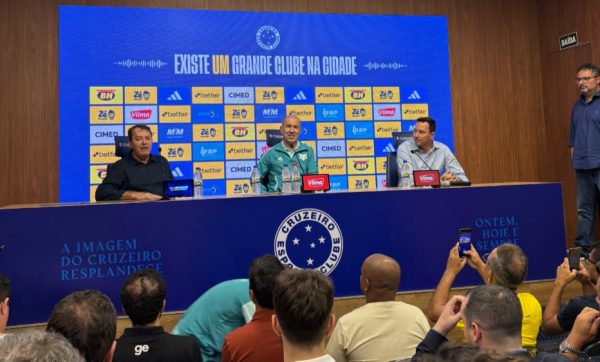 Tcnico Leonardo Jardim no Cruzeiro (foto: Andrei Megre/EM/D.A Press)