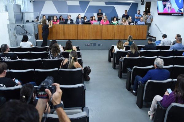 Denúncias de assédio moral na Polícia Civil voltam a ser debatidas na ALMG