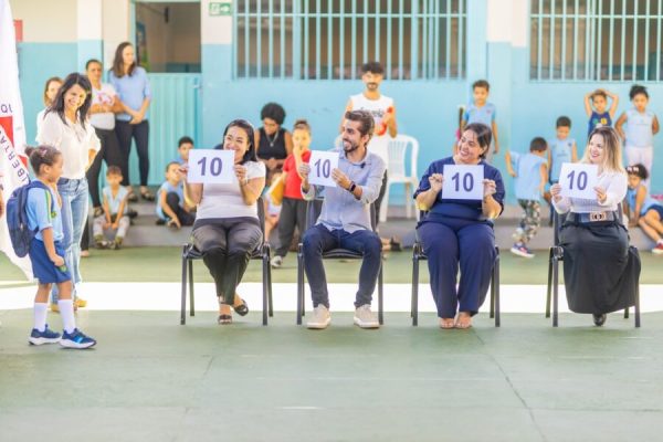 Em Ipatinga, 24.630 kits escolares serão distribuídos aos alunos da Educação Infantil, Ensino Fundamental e EJA