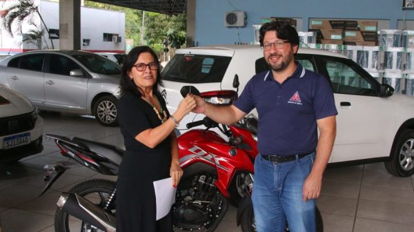 Campanha IPTU Premiado 2024: Prefeitura de Timóteo entrega carro, motocicleta, TV e geladeira   