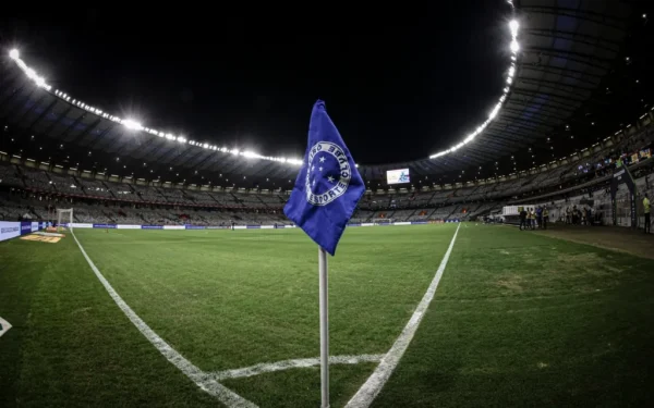 Ex-dirigente do Cruzeiro crava que a Raposa está à beira da falência