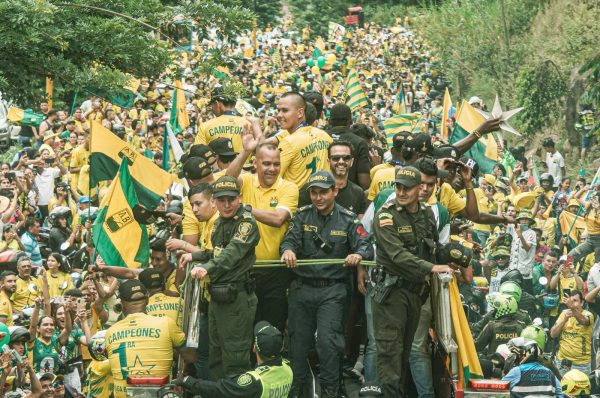 Ex-técnico do Atlético conquista o Campeonato Colombiano e vai à Libertadores