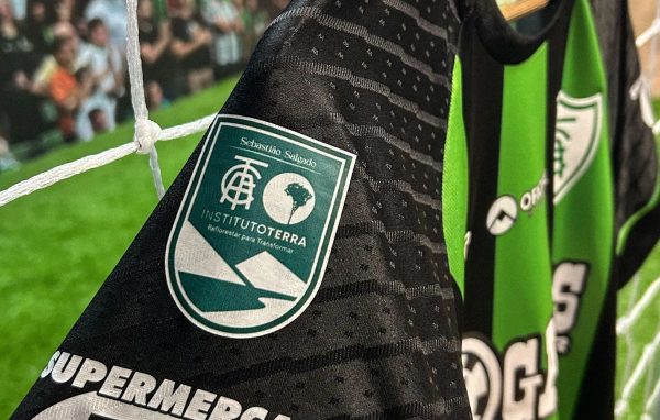 Patch que ser usado pelo Amrica no jogo contra o Atltico-GO, nesta tera-feira (27/5) (foto: Divulgao/Amrica)