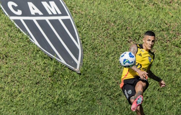 Arana em treino pelo Atltico (foto: Pedro Souza / Atltico)