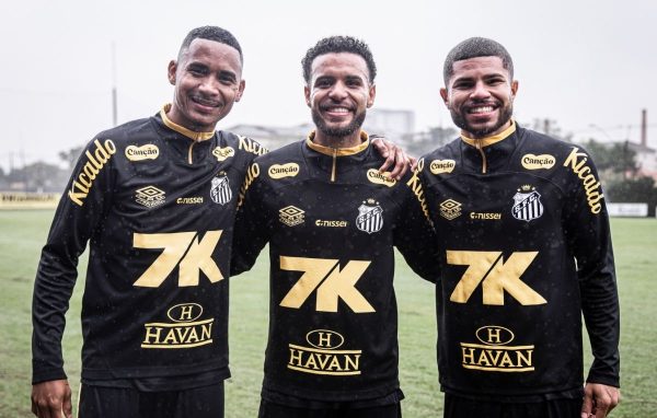 Leleti, Jeffinho e Lipo foram campees da Kings League Brasil pela Furia FC (foto: Raul Baretta/ Santos FC)