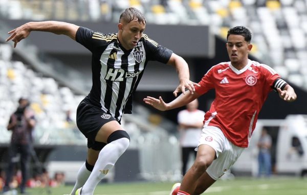 Lance de Atltico x Internacional pelo Brasileiro sub-20 (foto: Divulgao/Atltico)