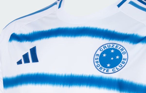 Camisa 2 do Cruzeiro para a temporada 2025 (foto: Reproduo/Adidas)