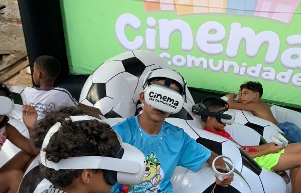 Família na Praça leva cinema  de graça para o Bom Jardim