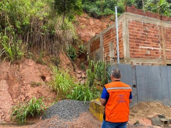 Famílias atingidas pelas fortes chuvas terão parcelamento especial da Copasa e Cemig