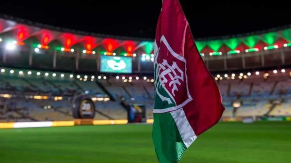 Fluminense anuncia duas contratações e chega ao terceiro reforço para 2025