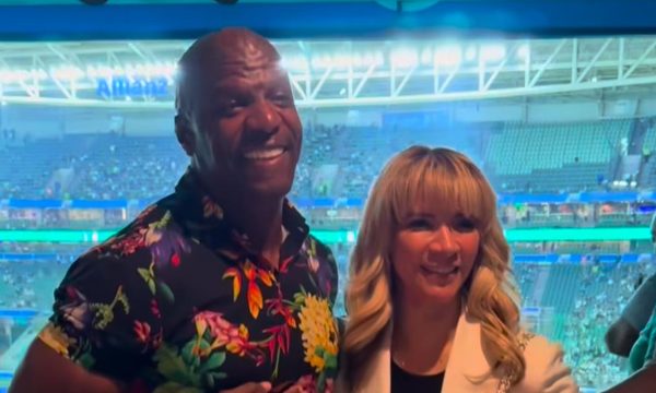 Terry Crews foi ao Allianz Parque (foto: Reproduo)
