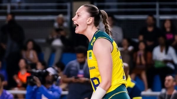 Ana Rdiger, ponteira da Seleo Brasileira Sub-23 (foto: Reproduo Instagram de Ana Rdiger)