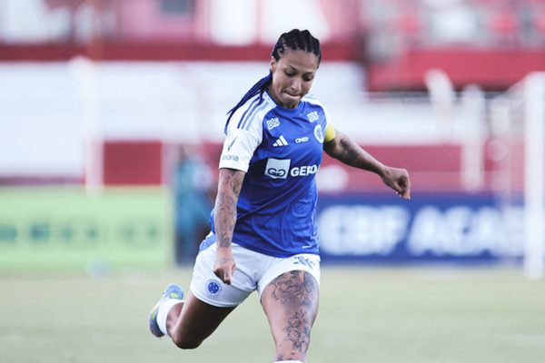 Byanca Brasil, atacante do Cruzeiro (foto: Gustavo Martins/ Cruzeiro)