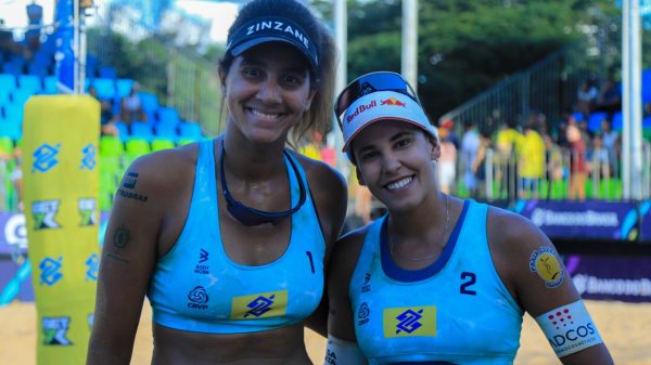 Duda e Ana Patrcia em jogo (foto: Jonas Barbosa e Robson Nogueira)