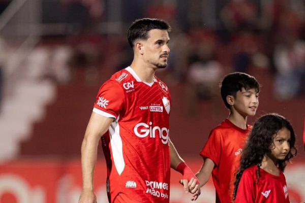 Facundo Labandeira estava no Vila Nova (foto: Divulgao/Vila Nova)