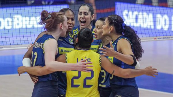 Jogadoras da Seleo Brasileira Feminina de Vlei (foto: Mauricio Val/FV Imagem/CBV)