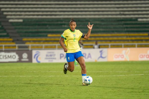 Allyne, zagueira da Seleo Brasileira Sub-17 (foto: CBF/Flickr)