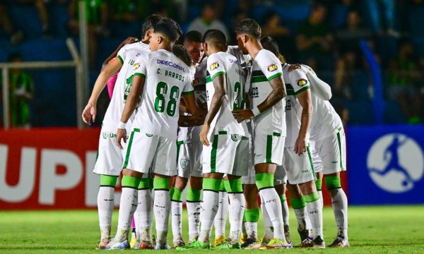 Amrica em jogo do Campeonato Mineiro (foto: Mouro Panda/Amrica)