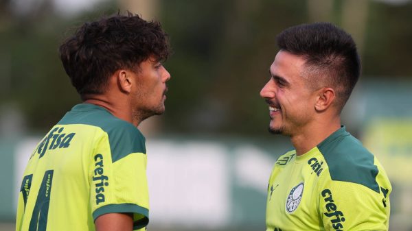 Gustavo Scarpa e Willian Bigode foram companheiros no Palmeiras (foto: Cesar Greco)