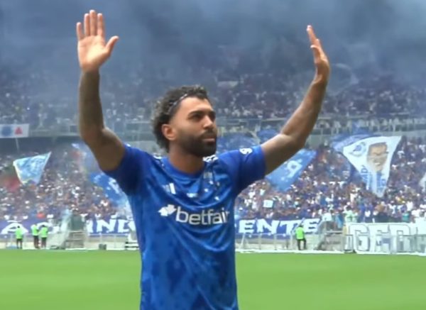 Gabigol é apresentado no Cruzeiro para mais de 40 mil no Mineirão: ‘É o Cabuloso, c***’