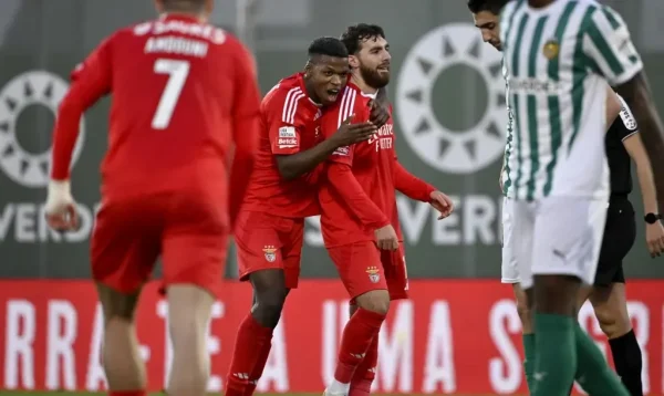 Benfica venceu Rio Ave por 3 a 2 (foto: Miguel Riopa / AFP)