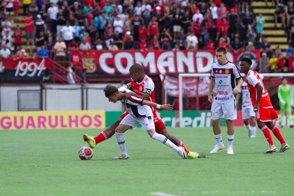 Gigante brasileiro dá adeus precoce à Copinha sem marcar gol