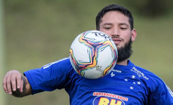 Goiás acerta a contratação de ex-atacante de Cruzeiro e Flamengo