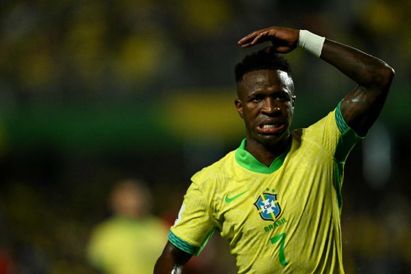 IFFHS divulga time ideal de 2024 com só um brasileiro