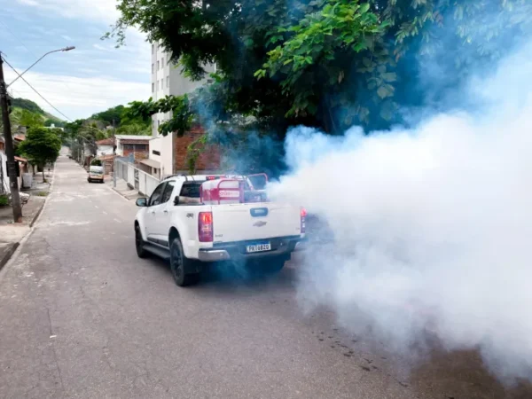 Ipatinga intensifica ações de combate à dengue com mais dois carros fumacê