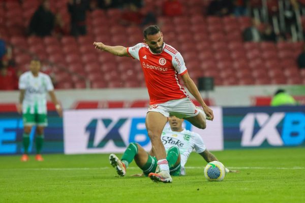 Thiago Maia, volante do Internacional (foto: Ricardo Duarte / Internacional)