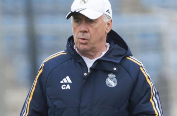 Ancelotti, do Real (foto: Carlo Hermann/AFP via Getty Images)