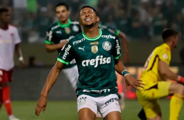 Rony em ao pelo Palmeiras (foto: Cesar Greco / Palmeiras)