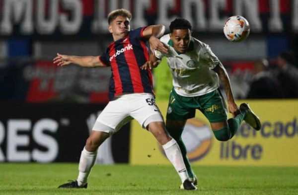 Palmeiras e San Lorenzo medem foras pela Libertadores (foto: Luis Robayo/AFP via Getty Images)