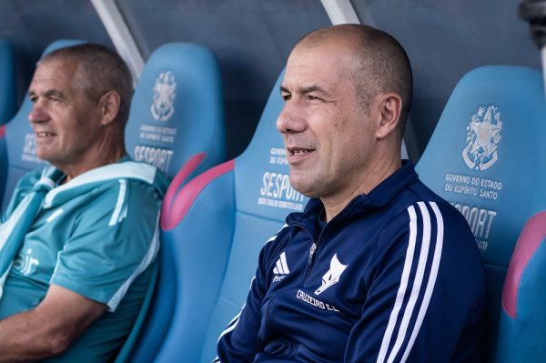 Jardim diz que Cruzeiro cumpriu objetivos e pede calma: ‘Muita emoção’