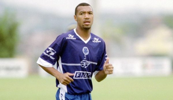 Lucas Severino, no Cruzeiro, em 2002 (foto: Paulo Filgueiras/Estado de Minas)