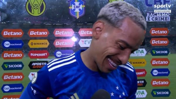 Matheus Pereira se esquiva de pergunta sobre permanência no Cruzeiro