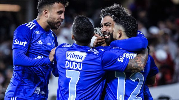 Menos de um minuto! Veja o primeiro gol do Cruzeiro em 2025