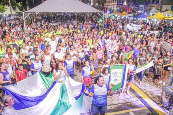 Mexa-se Folia o Pré-Carnaval de Fabriciano com Saúde e Alegria