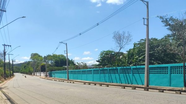 Arte nas Águas de Minas inicia pinturas nos muros de Estação de Tratamento de Água da Copasa em Coronel Fabriciano