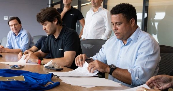 Pedro Mesquita intermediou a negociao entre Cruzeiro e Ronaldo (foto: XP/Divulgao)