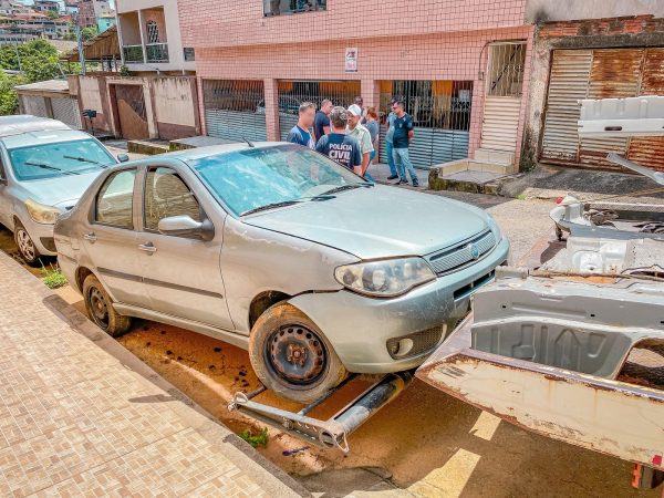 Ações de remoção de carros abandonados e sucatas são intensificadas em Ipatinga