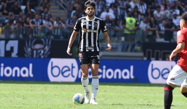 Rabello aponta erro que tem feito o Atlético tropeçar no Brasileiro