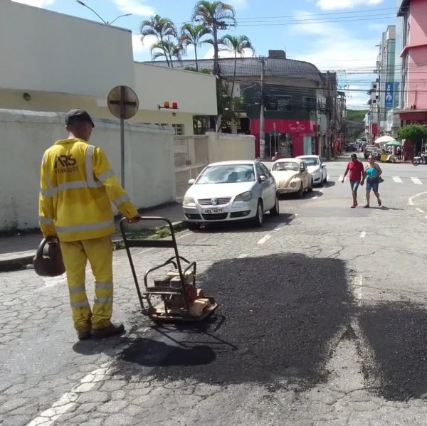 Ipatinga intensifica ações de operação tapa-buracos