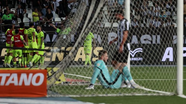 Textor divulga vídeo e afirma que houve manipulação em Botafogo x Palmeiras