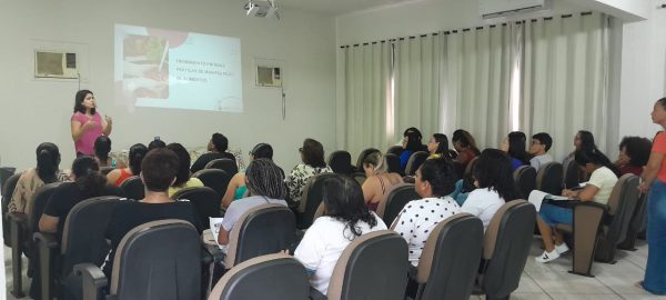 Secretaria de Educação de Timóteo realiza treinamento de Boas Práticas para merendeiras e auxiliares